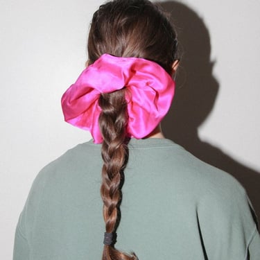 KkCo Grande Scrunchie - Magenta