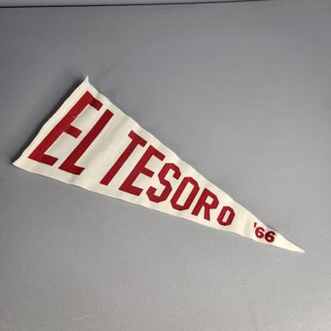 Vintage El Tesoro '66 Souvenir Felt Pennant Flag 