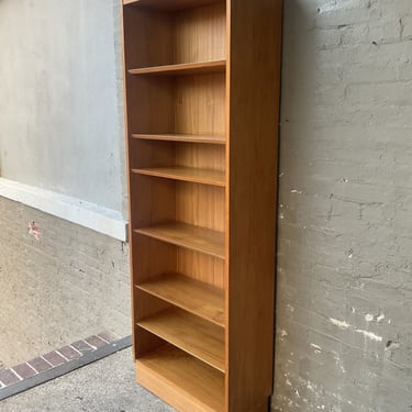 Hundevad Bookcase