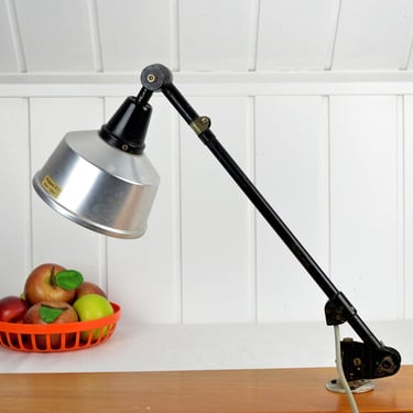 Midgard R1 articulated lamp Curt Fischer table lamp industrial design lamp light wall lamp light vintage brocante Bauhaus workshop 60s DDR 