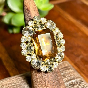 Vintage Large Cocktail Ring Rhinestone Glass Amber Brown Stone Sparkly Statement Jewelry 