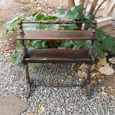 Victorian Bookstand