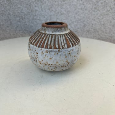 Vintage studio art pottery Mini weed pot textured signed size 3” x 3” 