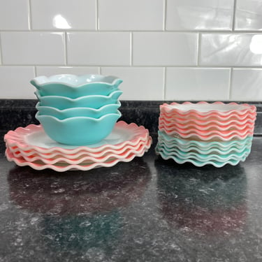 Hazel Atlas Pink & Blue Crinoline Dishes | Blue/Pink Ripple | Turquoise Blue/Pink Ruffle | Hazel Atlas Pie Crust dishes, 1950s Vintage Decor 