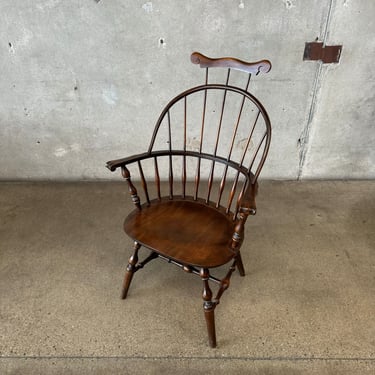 Nichols &amp; Stone American Comb Back Windsor Chair