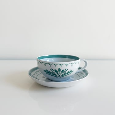 Arabia of Finland Green Thistle Ceramic Teacups & Saucers Vintage 1950s 