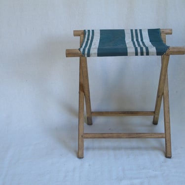 Vintage Camp Stool Striped Canvas Folding Stool Green Campfire Stool Wooden Fold up Camp Stool Wood Stool Folding Seating Retro Camping 