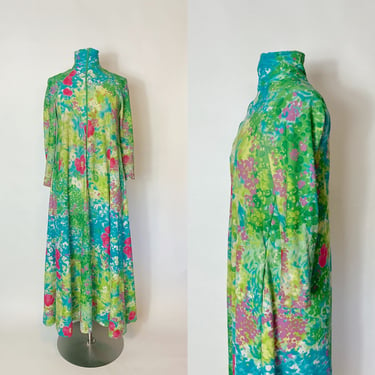 Vintage The Royal Robe Long Sleeve Green Floral Housedress 1970s 
