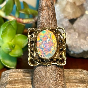 Vintage Faux Fire Opal Ring Ornate Gold Tone Adjustable Ring Retro Mid Century Jewelry 