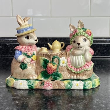 Fitz & Floyd Retired Hat Party Butter Dish and Cover, Bunny Rabbit Tea Party, Vintage Butter Dish, Easter Bunny, Easter Decor 1991 FF Spring 