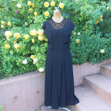 Glamorous 30s Vintage Bias Cut Black Crepe Dress. Crocheted Lace Yoke. Sequin Accent. Side Ruching. Cap Sleeve. Hollywood Chic Gown. Size10 