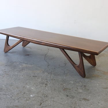 Cool Mid Century Boomerang Leg Coffee table in the style of Adrian Pearsall 