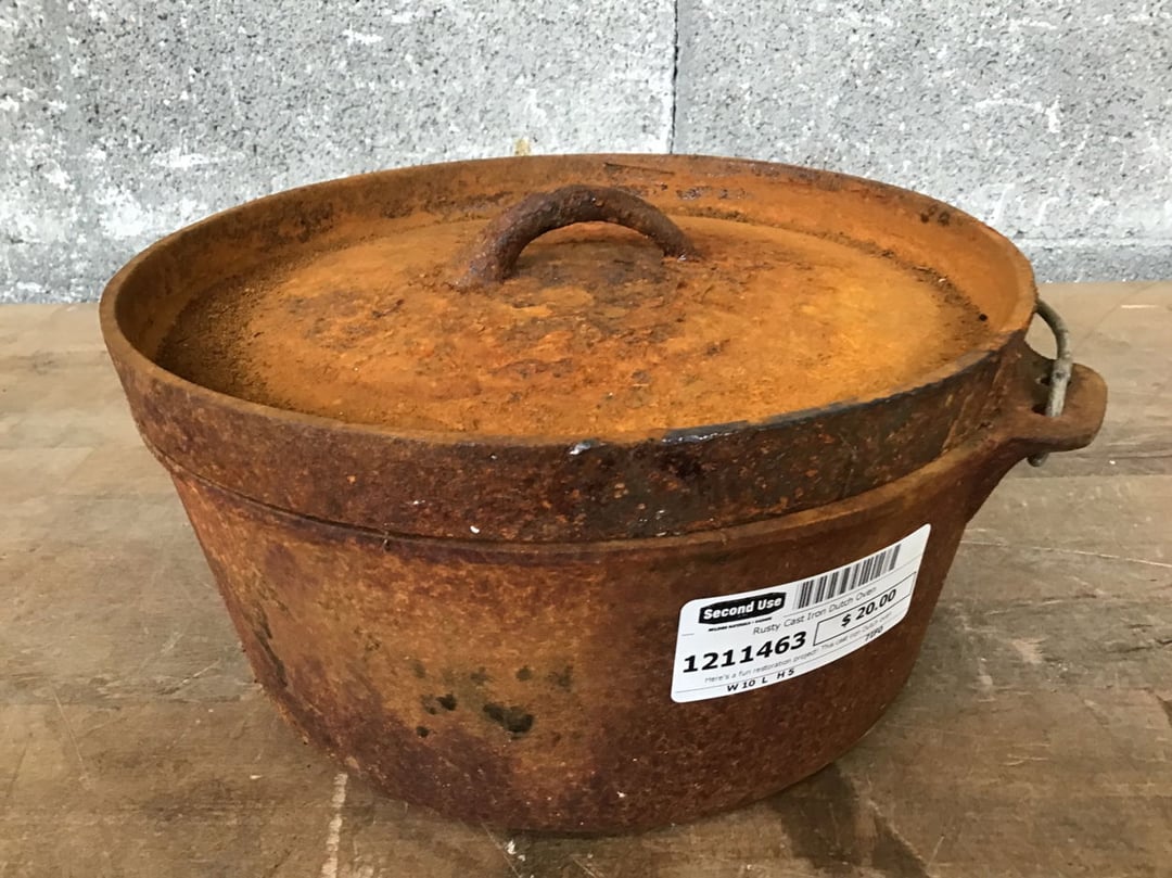 Rusty Cast Iron Dutch Oven (Seattle) | Second Use | Seattle and Tacoma, WA