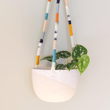 Handmade Hanging Ceramic Planter - Speckled White Flower Pot - Clay Basket Hanger - Modern Pottery - Indoor Ceiling Garden 