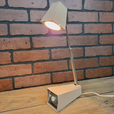 Eagle Cream Dial a Lite Small Task Table Lamp 