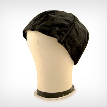 20s Hat // 1920's Black Silk Velvet Cloche w/ Organdy Lining 