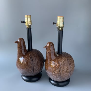 Pair of Mid Century Bitossi Aldo Londi Italian Ceramic Partridge Bird Lamps 