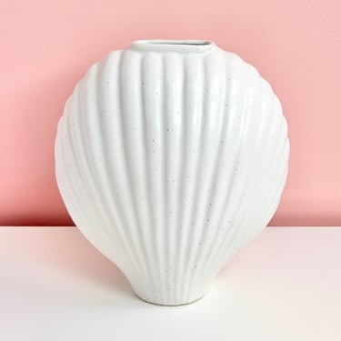 Large Shell Shaped Vase 