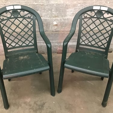 Green Patio Chair Pair (Seattle)