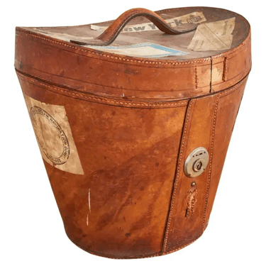 19th Century English Regency Leather Oval Hat Box