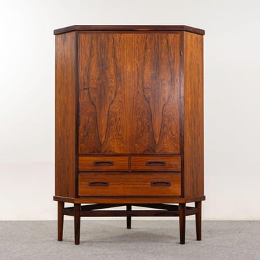 Rosewood Danish Corner Cabinet - (325-110) 