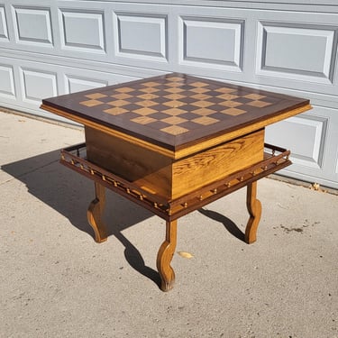 Stunning Vintage Hand Crafted Wood Inlay Chess Table 