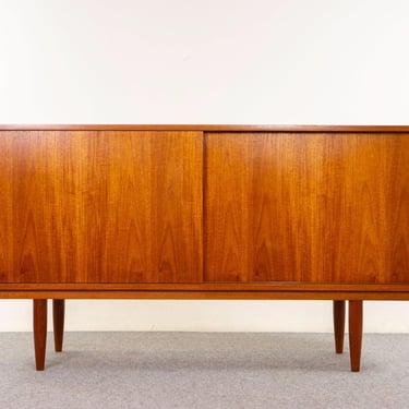 Teak Mid-Century Sideboard - (D1307) 