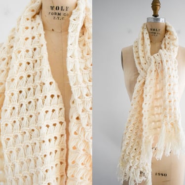1970s Cream Open Knit Wide Fringed Scarf 