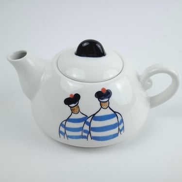 Italian Silea Porcelain Teapot with Venetian Gondoliers – Preloved Collectible Ceramic Teapot 