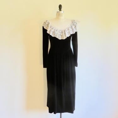 1980's Victorian Style Black Velvet Evening Midi Dress White Lace Bib with Ruffle Back Buttons Long Sleeve Formal Party Cachet 30" Waist Med 