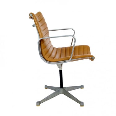 Eames Aluminum Group Chair in Leather