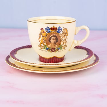 Vintage Clarice Cliff Queen Elizabeth II Coronation Trio