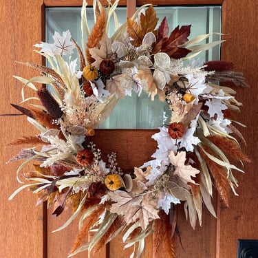 Neutral Fall Corn Husk Wreath for Front Door, Brown and Burnt Orange Pumpkins Autumn Wreath with Wheat and Berries, Cream Pampas Grass 