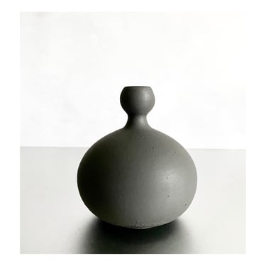 SHIPS NOW- Slate Matte Bulb Top Bud Vase by Sara Paloma Pottery 