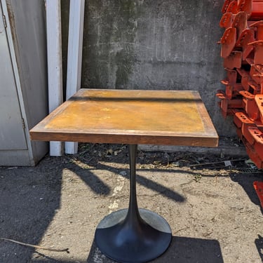 Pedestal Wooden Side Table 18 x 20