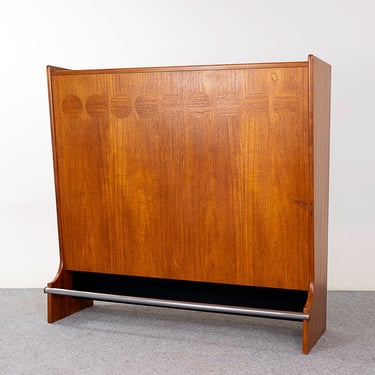 Teak SK661 Mid-Century Bar by Johannes Andersen - (D1067) 