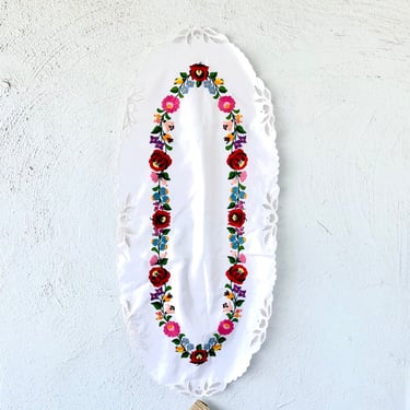 Vintage Hungarian Embroidered Floral Table Runner Lace Cutout Table Decor White Kalocsai Traditional Folk Art 