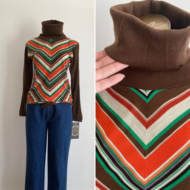 vintage 1970s chevron striped turtleneck, 70s mod brown and orange shirt, size small, drawstring waist, deadstock helen sue 