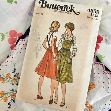 Vintage Sewing Pattern, 70s Pinafore Dress, Butterick 4339, Overalls Dress, Jumper, UNCUT, Complete Instructions 