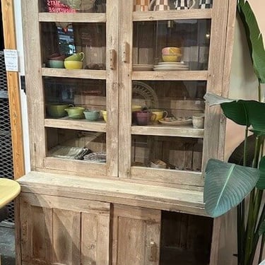 Vintage Style Hutch