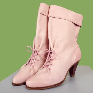 Pink 80s slouch boots by ZODIAC. Vintage 1980s. Unique design, laces, leather heels, soft nubuck, cuffed, calf height. (6.5M) 