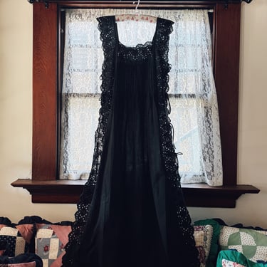 Betty Nightgown in Black