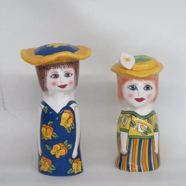 Ganz Bella Casa Ceramic Lily and Pansy Salt and Pepper Shakers a Pair 3656B