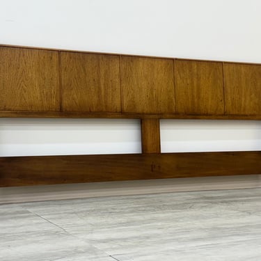 Jack Cartwright for Founders Furniture Mid-Century Modern King Size Headboard 