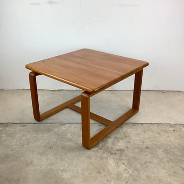 Scandinavian Modern Style End Table with Sled Legs 