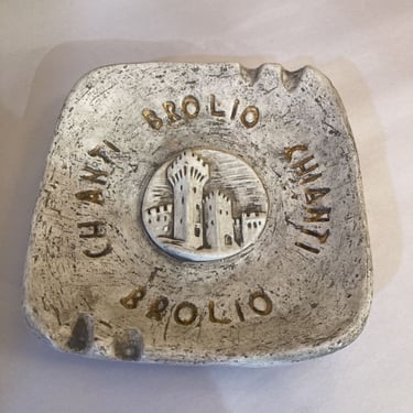Italian ashtray 7in