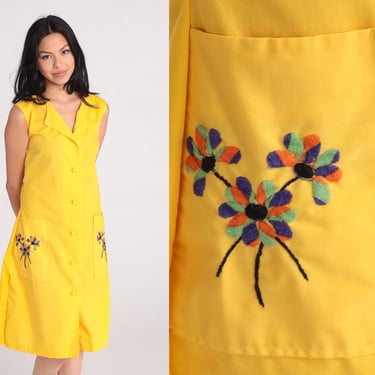 60s Day Dress Yellow Floral Embroidered Dress Shift House Dress Boho Hippie 70s Lounge Vintage Bohemian Pocket Button Up Smock Small S 