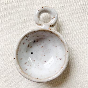 Mona Scoop in White // handmade ceramic tea coffee and spice scoop 