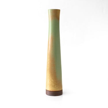 ANNIKI HOVISAARI UNIQUE tall vase in green & yellow glazes made FOR ARABIA, FINLAND 1960'S.
