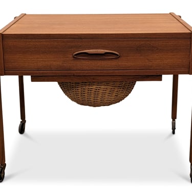 Sewing Table w Yarn Basket - 221134